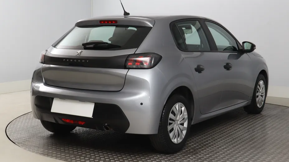 Peugeot 208 -