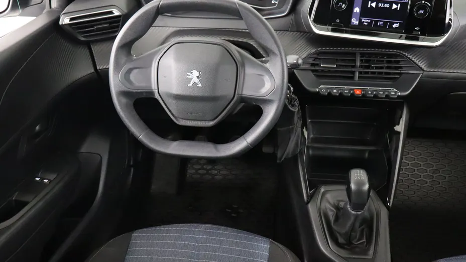 Peugeot 208 -