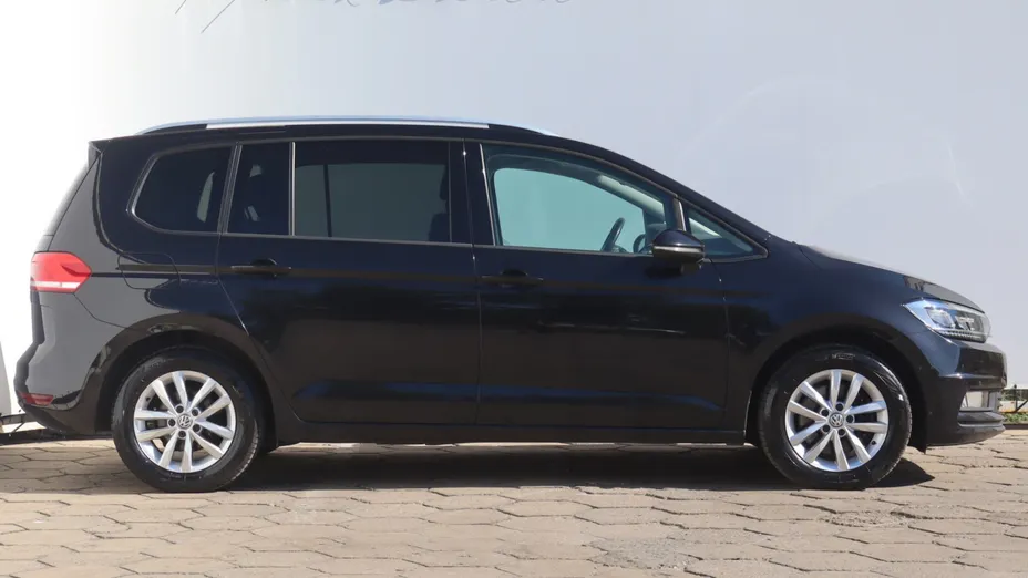 VW Touran -