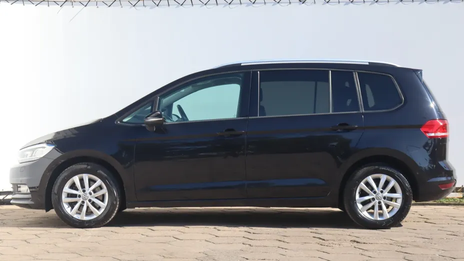 VW Touran -