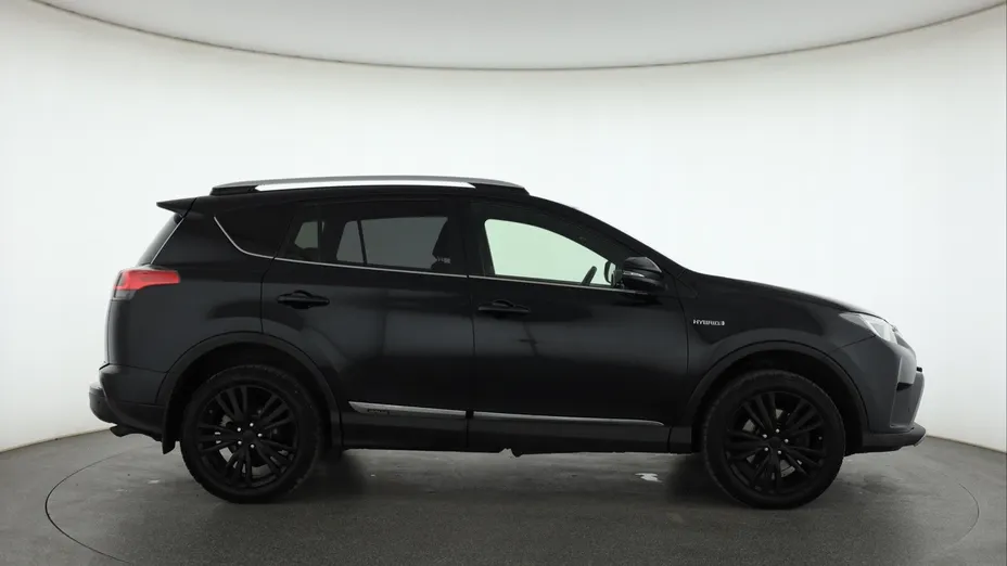 Toyota RAV4 -