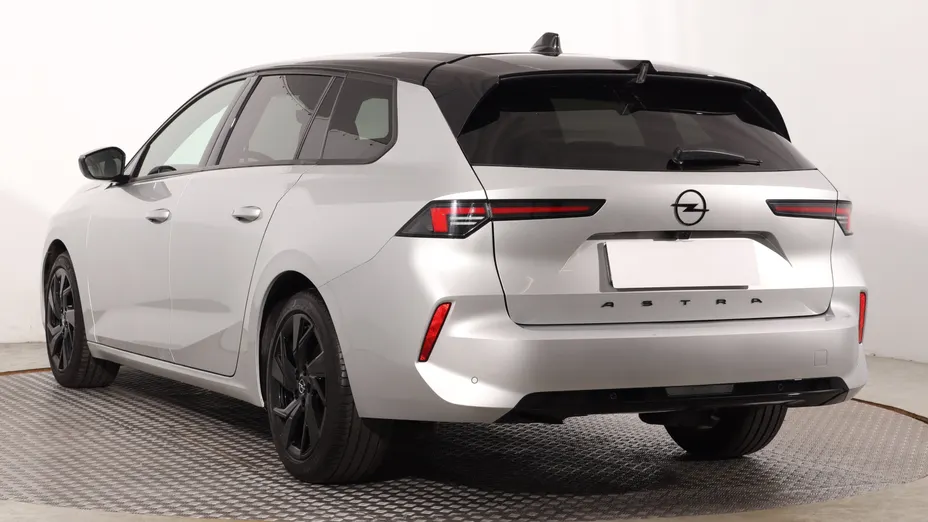 Opel Astra -