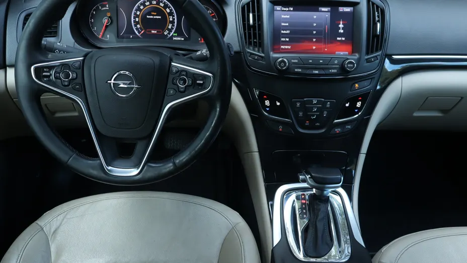 Opel Insignia -