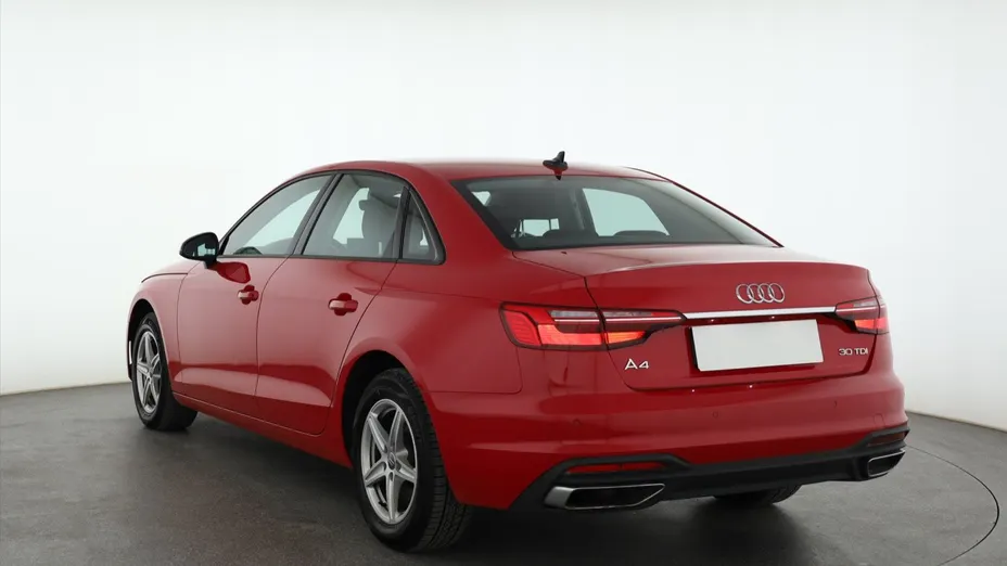 Audi A4 -