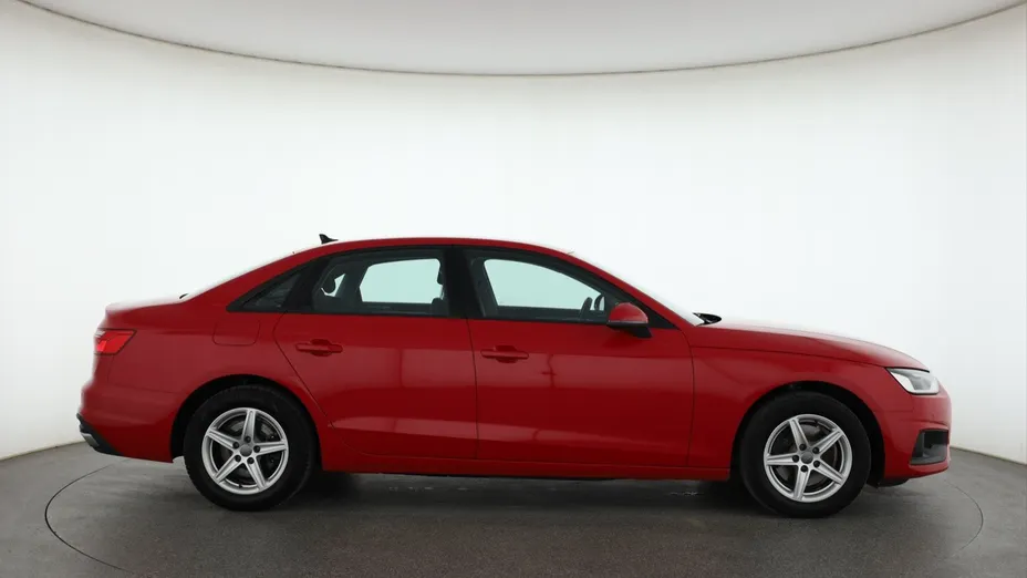 Audi A4 -