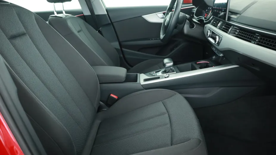 Audi A4 -