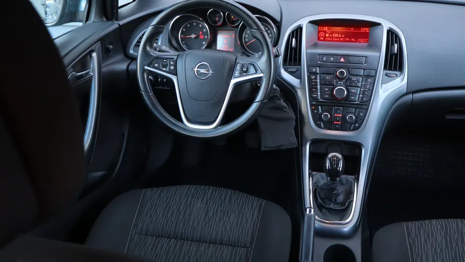 Opel Astra -