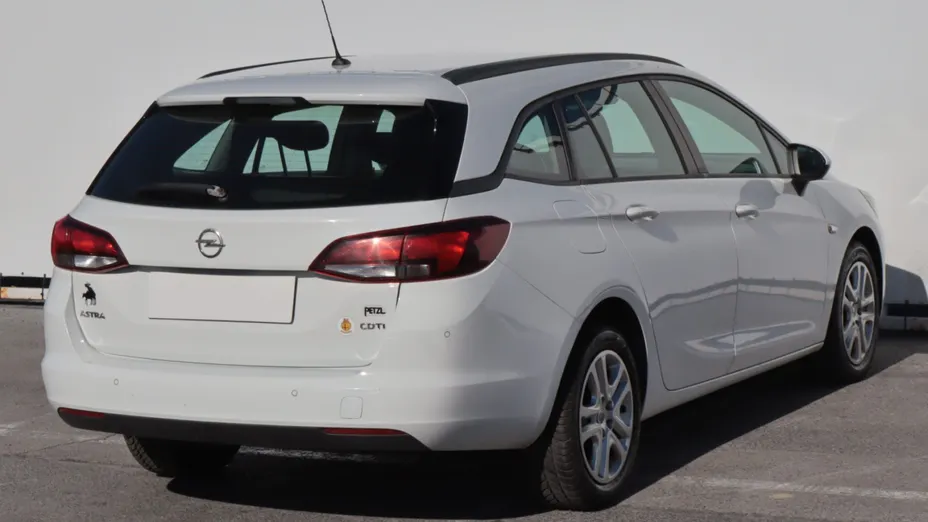 Opel Astra -