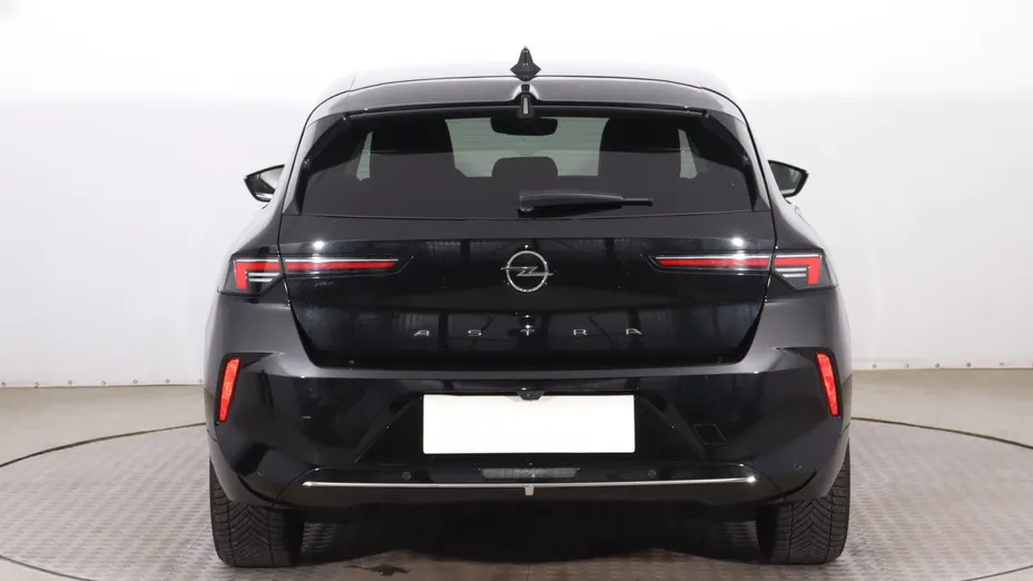 Opel Astra -