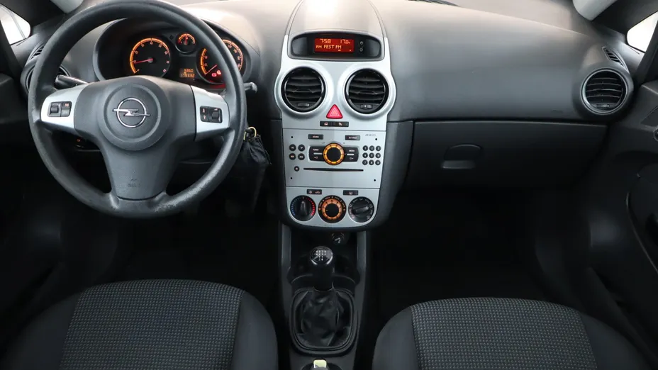 Opel Corsa -