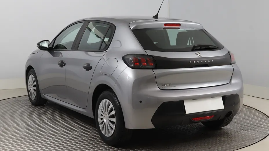 Peugeot 208 -