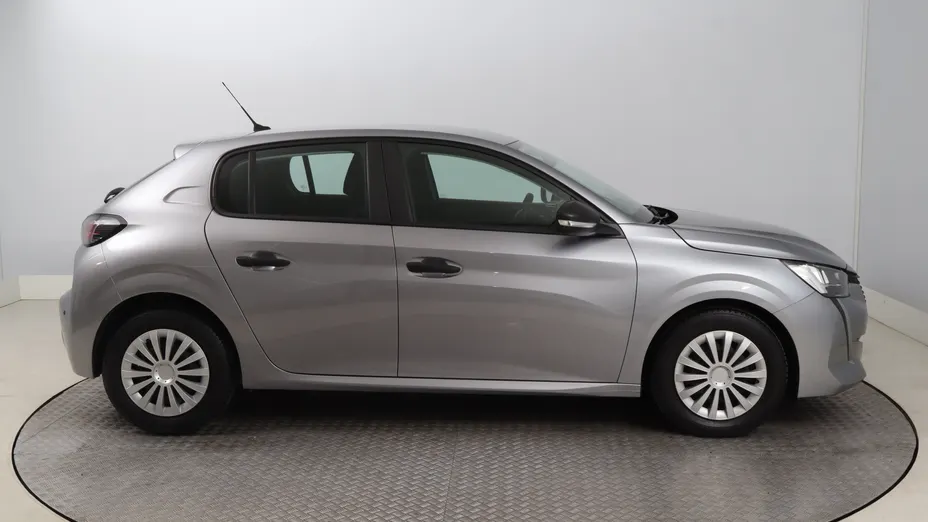 Peugeot 208 -