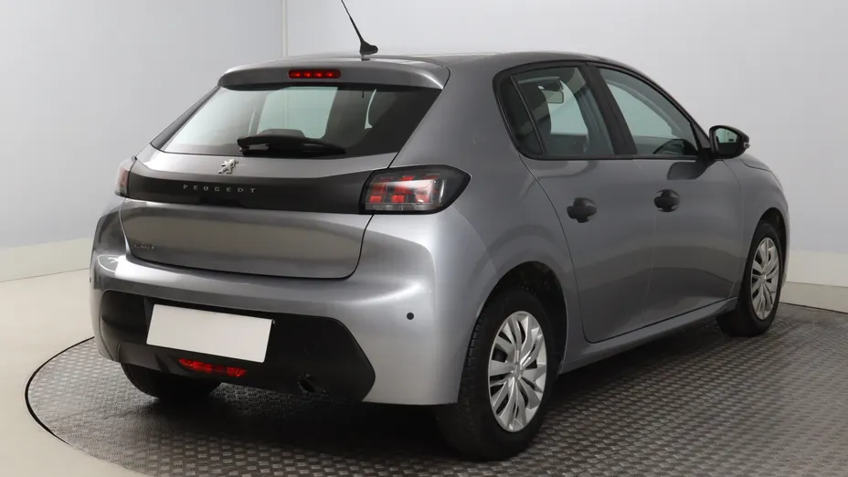 Peugeot 208 -