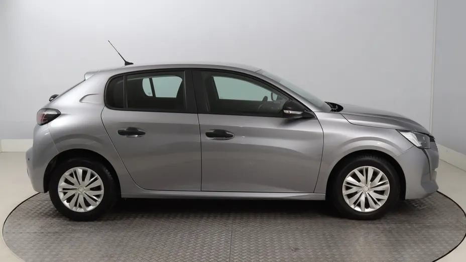 Peugeot 208 -