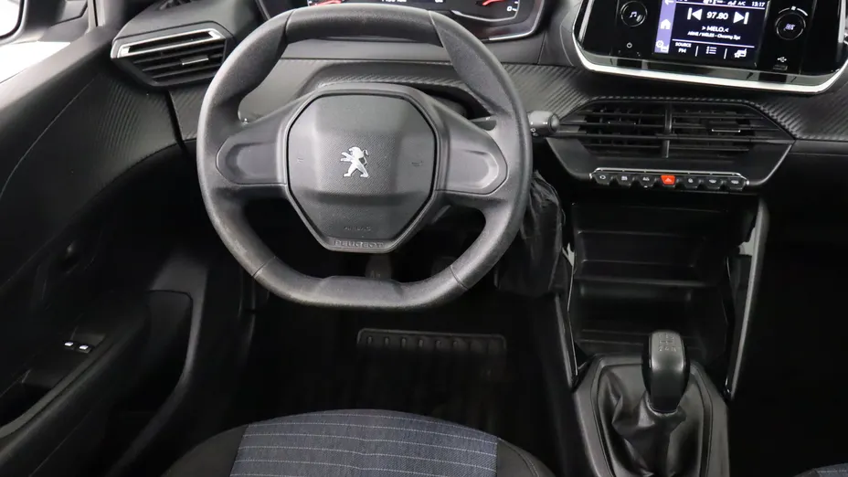 Peugeot 208 -