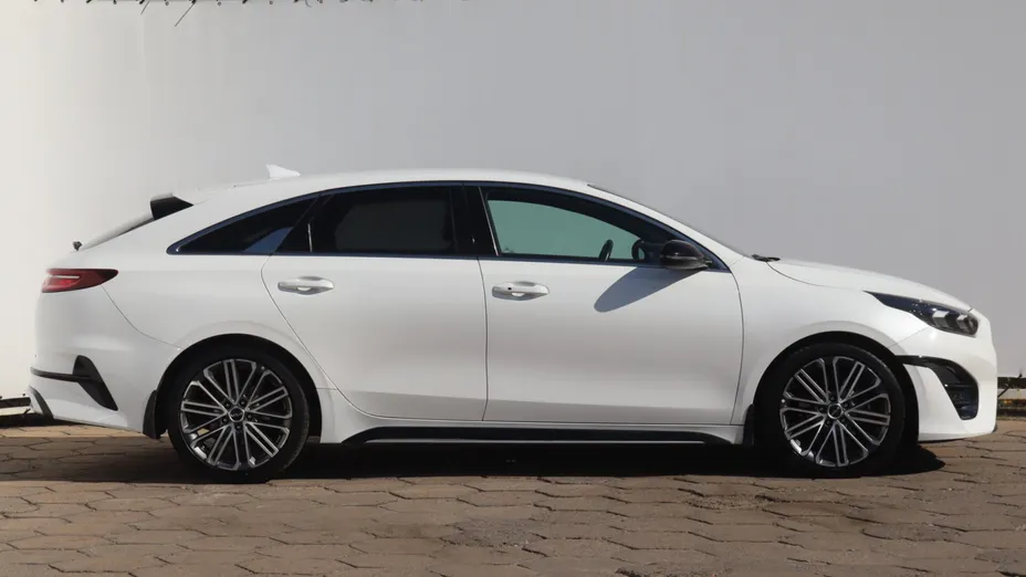 Kia ProCeed -