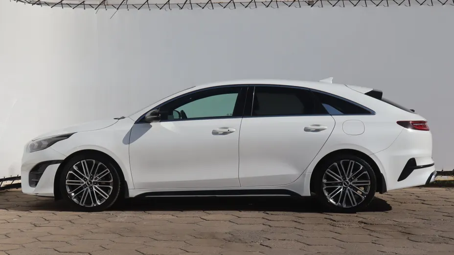 Kia ProCeed -