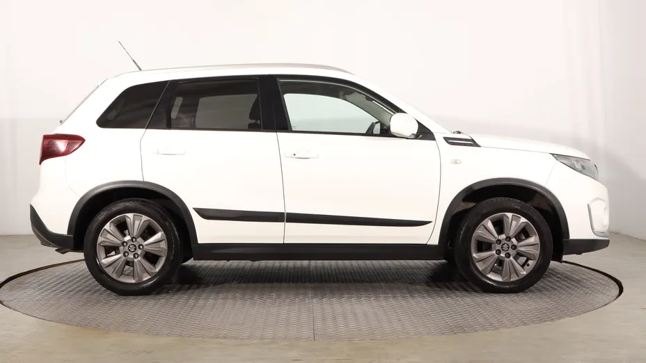 Suzuki Vitara -