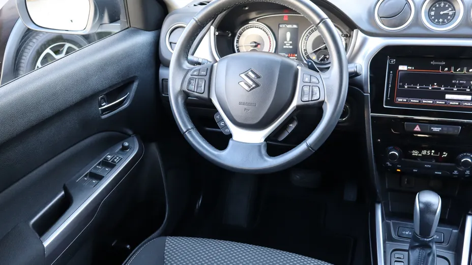 Suzuki Vitara -