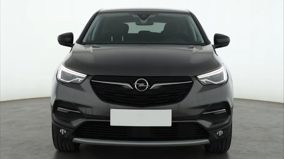 Opel Grandland -
