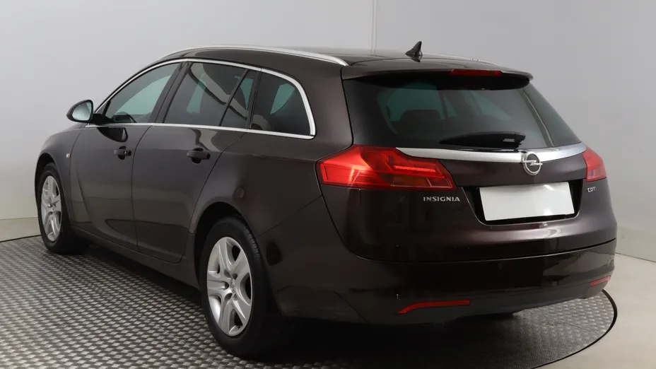 Opel Insignia -
