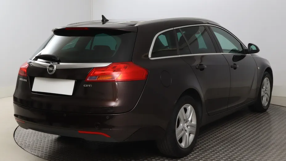 Opel Insignia -