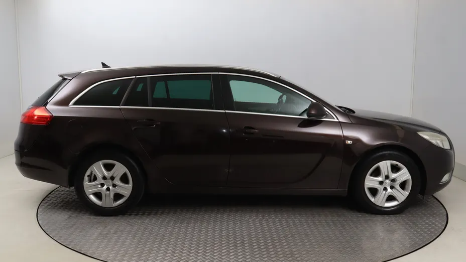Opel Insignia -