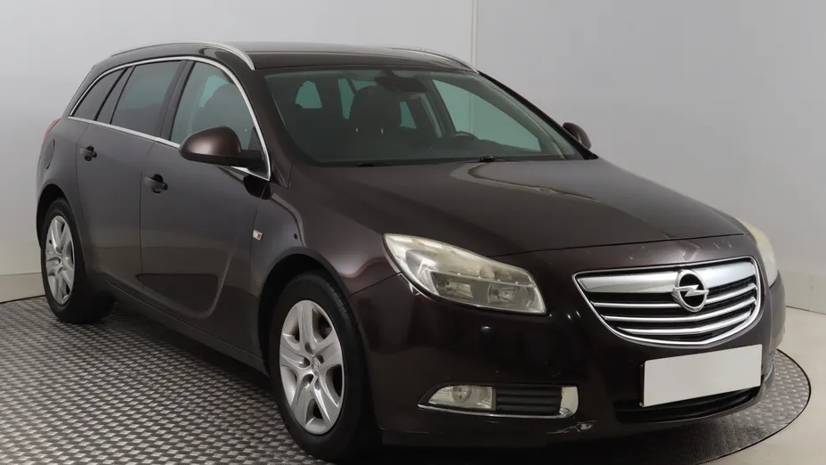 Opel Insignia -