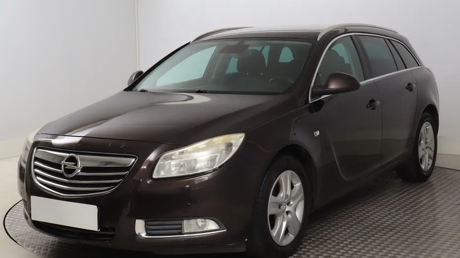 Opel Insignia -
