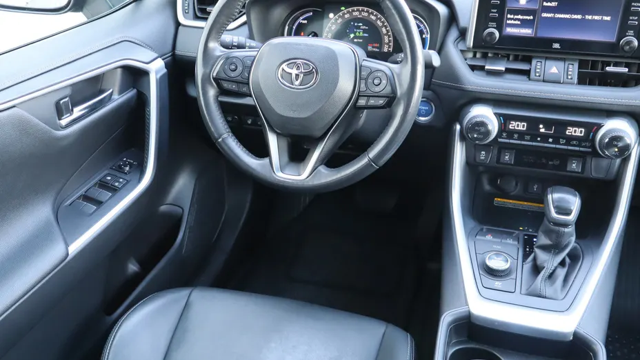 Toyota RAV4 -