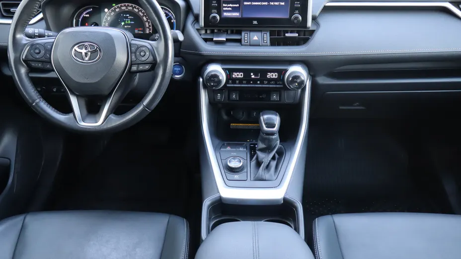 Toyota RAV4 -