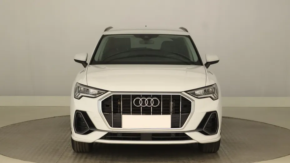 Audi Q3 -