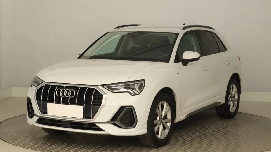 Audi Q3 -