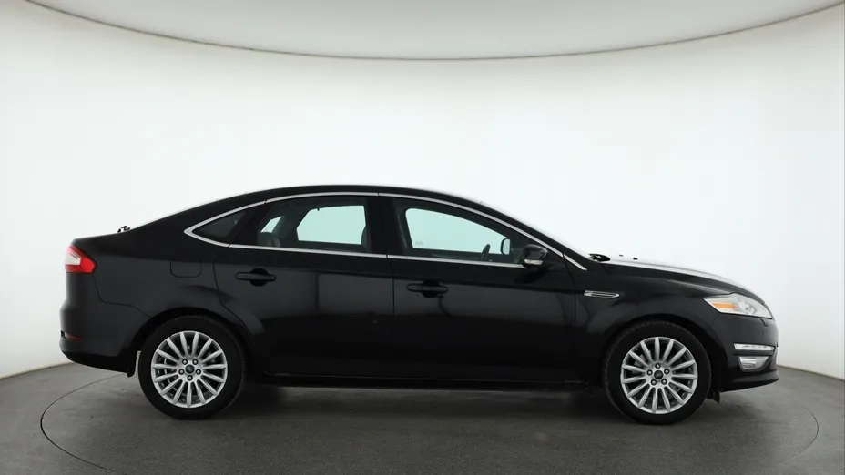Ford Mondeo -