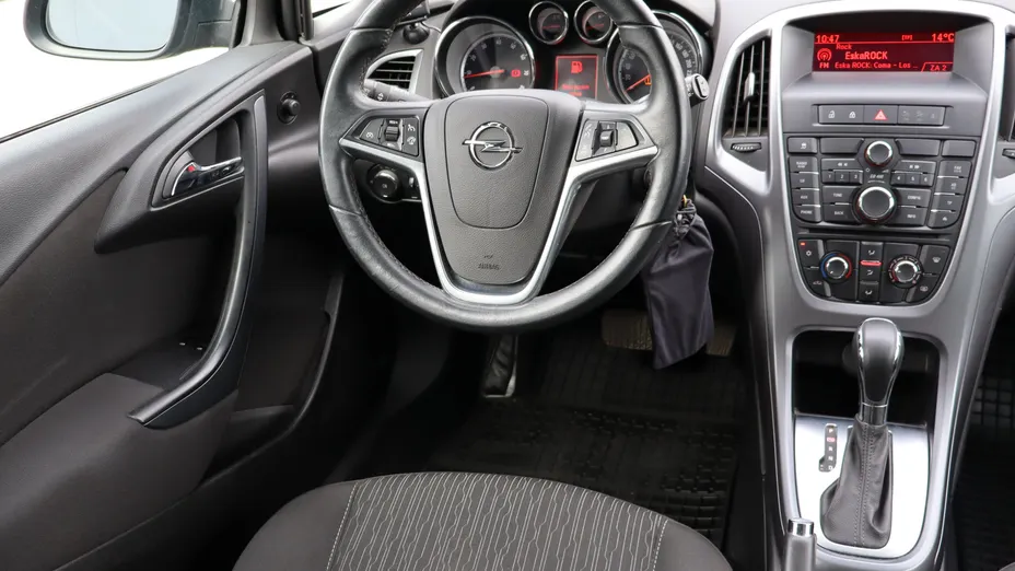 Opel Astra -