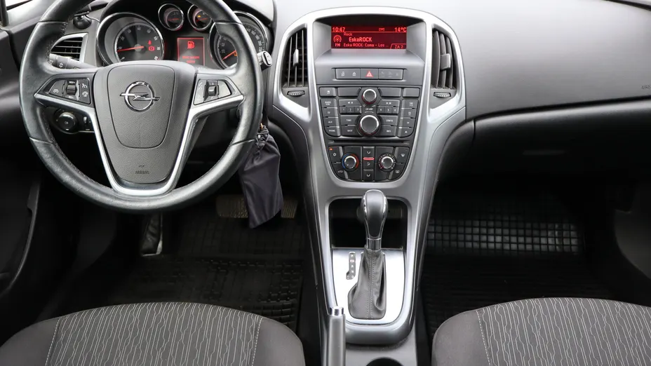 Opel Astra -