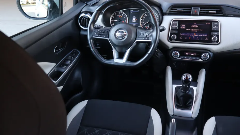 Nissan Micra -