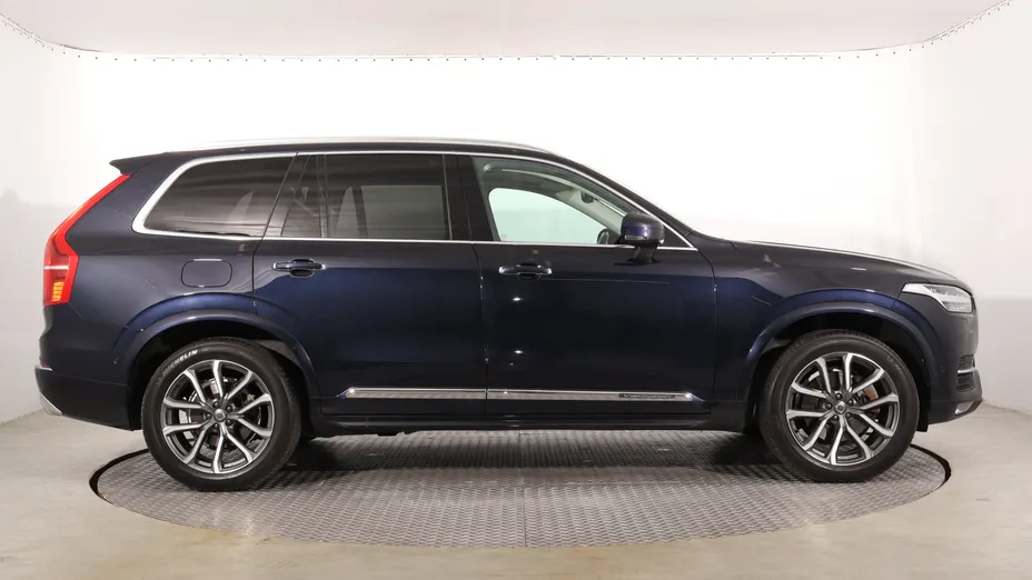 Volvo XC90 -