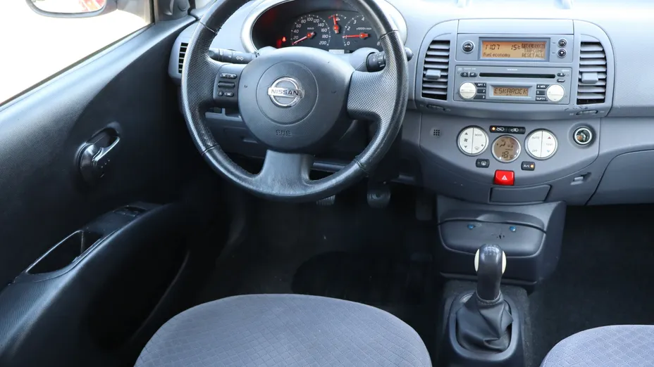 Nissan Micra -