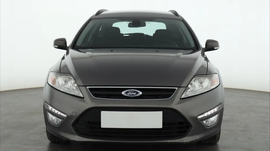 Ford Mondeo -