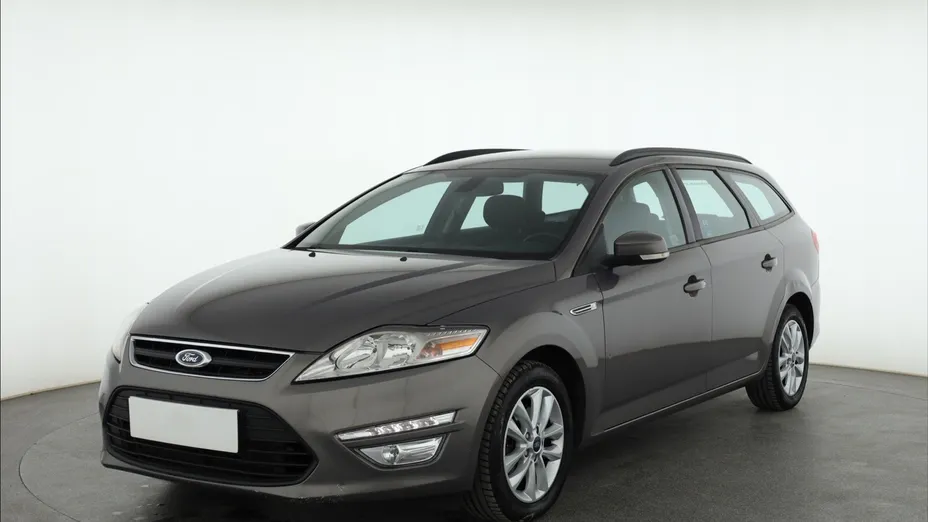 Ford Mondeo -