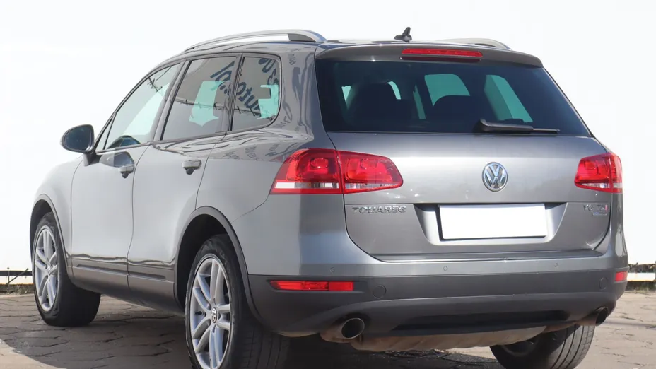 VW Touareg -
