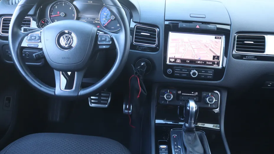VW Touareg -