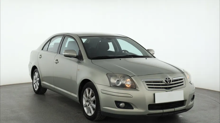 Toyota Avensis -