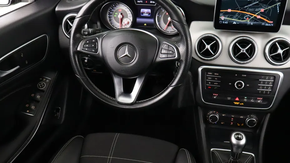 Mercedes CLA -