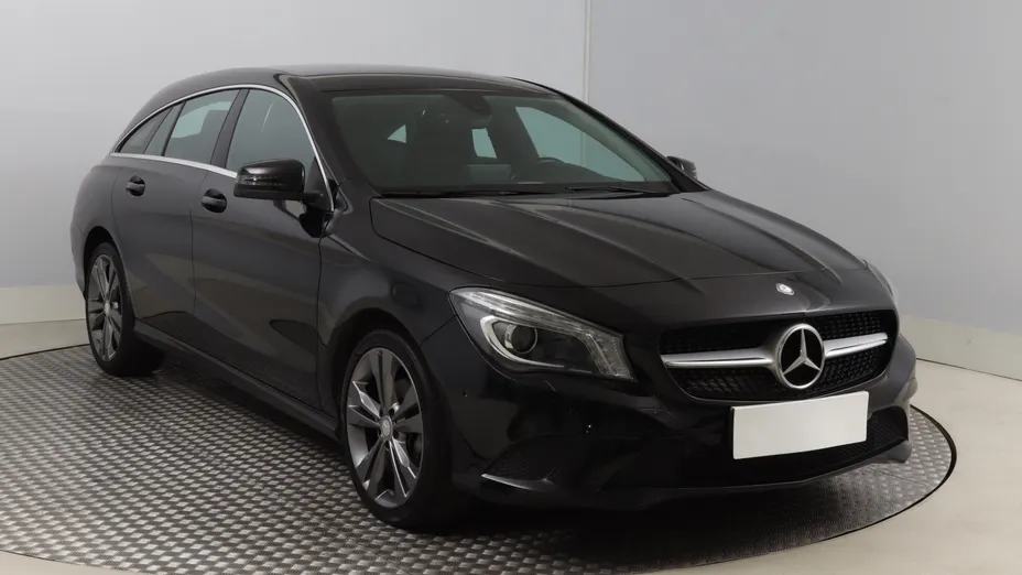 Mercedes CLA -