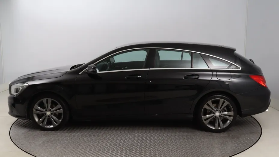 Mercedes CLA -