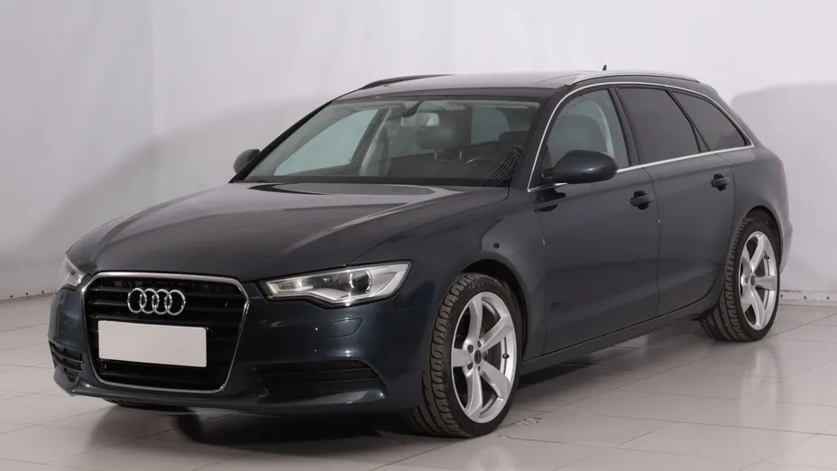 Audi A6 -