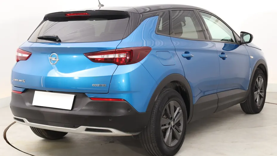 Opel Grandland -