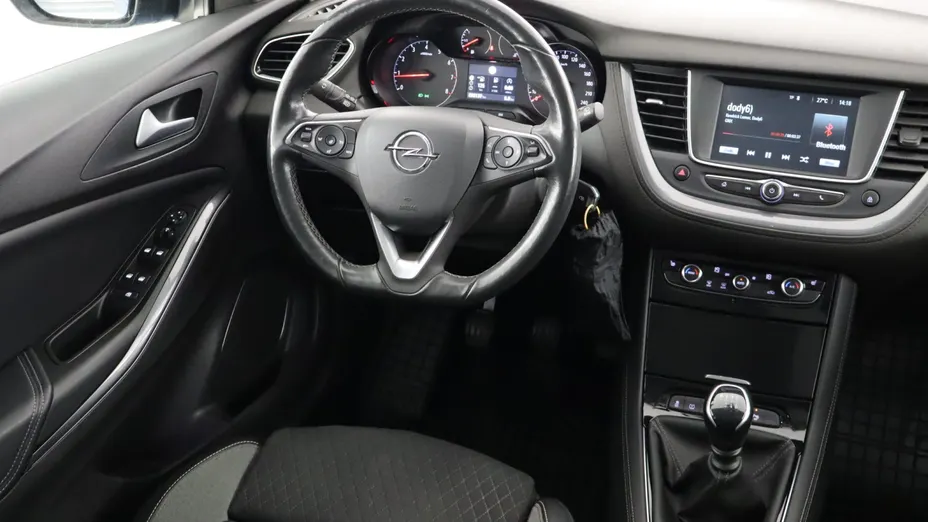 Opel Grandland -